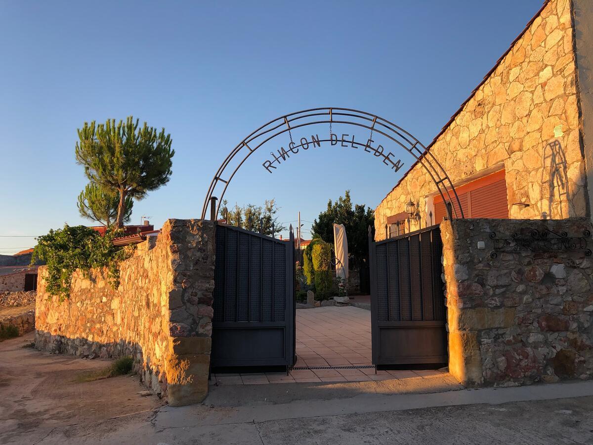 Casa Rural "Rincon Del Eden" Tardobispo Exterior foto